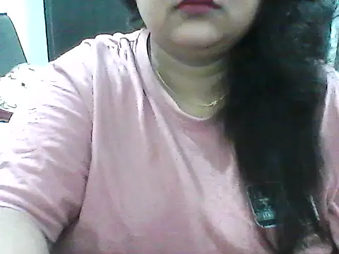 Snapshot of smile_pretty chatting on July 29, 2026, 5:34 pm smile pretty online show from July 29, 2026, 5:34 pm