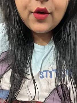 smile pretty online show from February 5, 2026, 2:02 pm