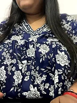 smile pretty online show from September 15, 2025, 7:25 pm