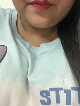 smile pretty online show from October 3, 2025, 3:02 pm