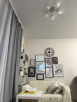 Snapshot of JudyWalkerr chatting on March 8, 2025, 7:31 pm JudyWalkerr online show from March 8, 2025, 7:31 pm