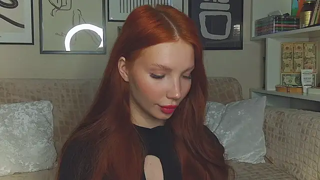 Snapshot of JudyWalkerr chatting on March 19, 2025, 6:35 am JudyWalkerr online show from March 19, 2025, 6:35 am