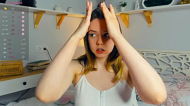 KiraGaves online show from March 7, 2025, 6:54 pm