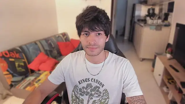 justin stark7 online show from November 1, 2025, 9:41 pm