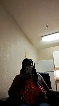 Snapshot of Cocolious_GAPeach_84 chatting on March 19, 2025, 8:01 am Cocolious GAPeach 84 online show from March 19, 2025, 8:01 am