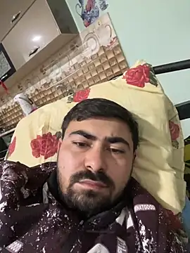 eminrehi online show from September 21, 2025, 12:49 am