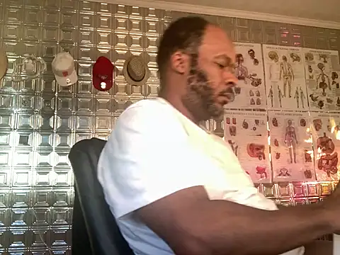 bigshh8 online show from June 27, 2026, 1:28 pm