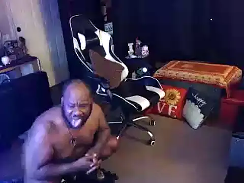 Snapshot of bigshh8 chatting on March 20, 2025, 1:13 am bigshh8 online show from March 20, 2025, 1:13 am