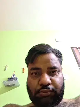 Snapshot of Rmoeo92 chatting on February 21, 2026, 6:21 pm Rmoeo92 online show from February 21, 2026, 6:21 pm