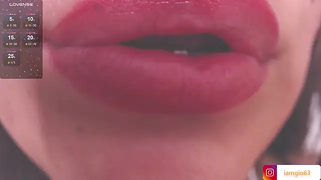 Snapshot of Georgina_1t chatting on February 27, 2025, 9:04 pm Georgina 1t online show from February 27, 2025, 9:04 pm