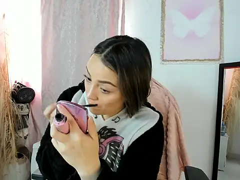 cindy love2 online show from March 23, 2026, 3:34 pm