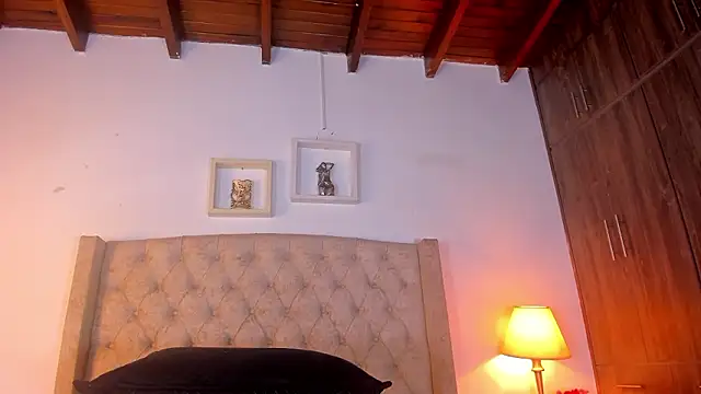 Snapshot of allisson_m chatting on March 13, 2026, 12:10 pm allisson m online show from March 13, 2026, 12:10 pm