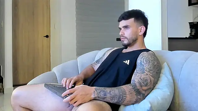 Ricardogo19 online show from February 7, 2026, 1:13 am