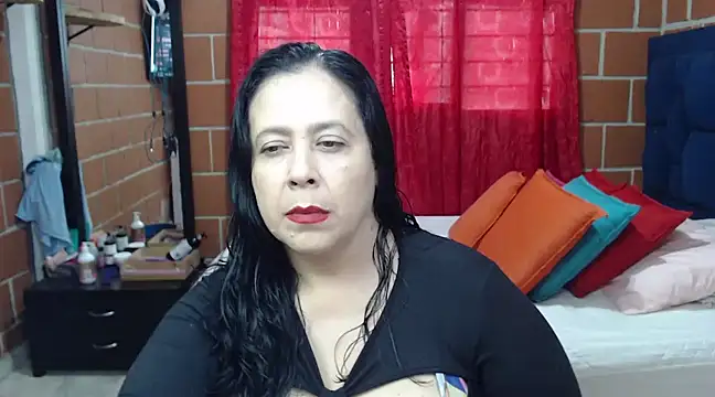 Snapshot of karlaton1977 chatting on February 4, 2025, 4:39 pm karlaton1977 online show from February 4, 2025, 4:39 pm
