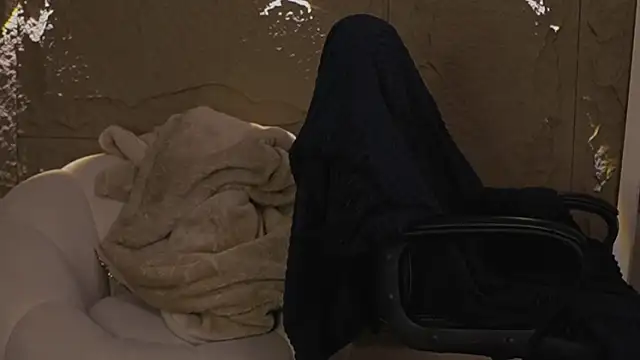 Snapshot of Logan_Varela chatting on February 22, 2026, 1:57 pm Logan Varela online show from February 22, 2026, 1:57 pm