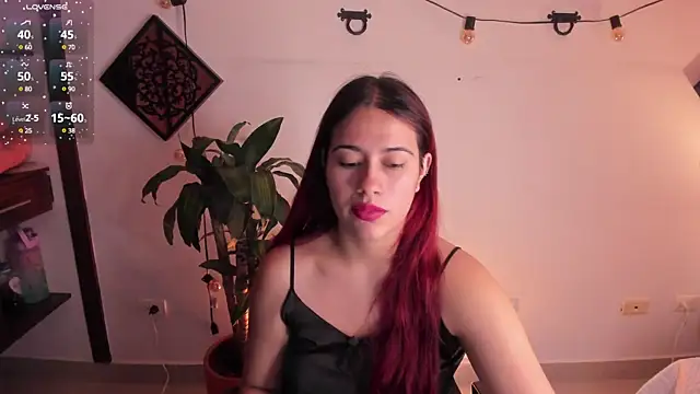 Snapshot of Agatha_Vixen chatting on February 25, 2025, 3:42 pm Agatha Vixen online show from February 25, 2025, 3:42 pm