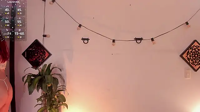 Snapshot of Agatha_Vixen chatting on February 21, 2025, 6:26 pm Agatha Vixen online show from February 21, 2025, 6:26 pm