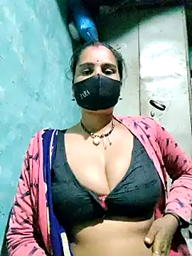 Snapshot of Hey_Ziya chatting on February 5, 2025, 9:40 pm Hey Ziya online show from February 5, 2025, 9:40 pm