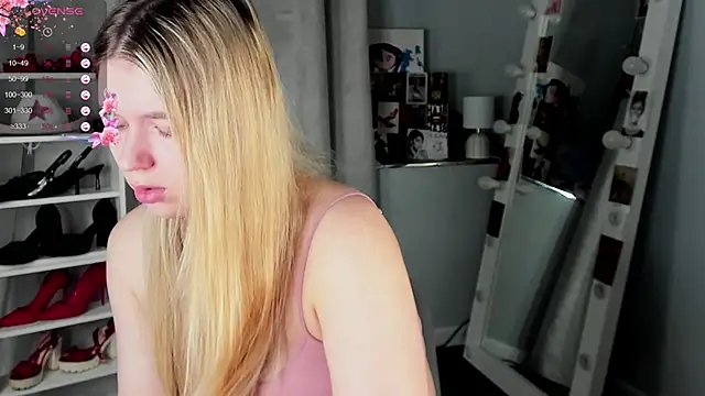 Rebecca Kelly online show from February 5, 2026, 2:29 am