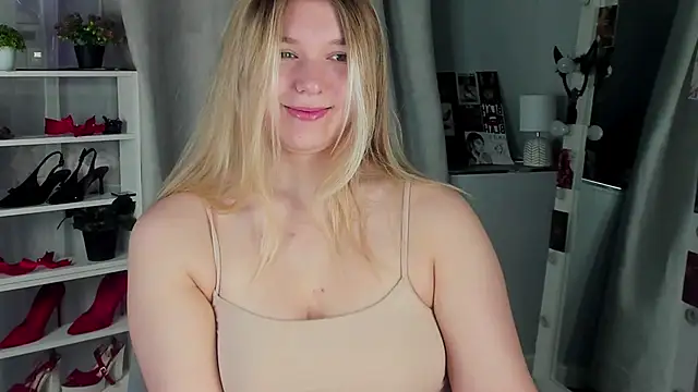 Snapshot of Rebecca_Kelly chatting on October 20, 2025, 2:02 am Rebecca Kelly online show from October 20, 2025, 2:02 am