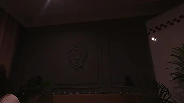 Liv Fay online show from December 18, 2025, 2:10 pm