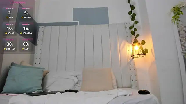 hannah gray online show from November 12, 2025, 11:14 am