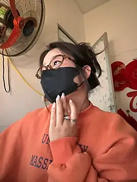 Snapshot of Jenni_nana chatting on January 1, 2025, 9:17 am Jenni nana online show from January 1, 2025, 9:17 am