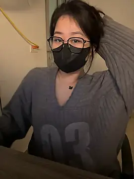 Snapshot of Jenni_nana chatting on December 16, 2024, 6:43 am Jenni nana online show from December 16, 2024, 6:43 am