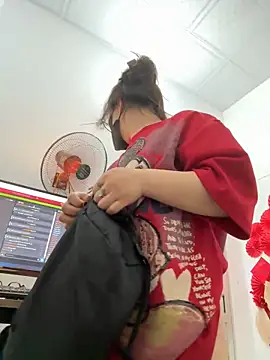 Snapshot of Jenni_nana chatting on March 13, 2025, 8:48 am Jenni nana online show from March 13, 2025, 8:48 am