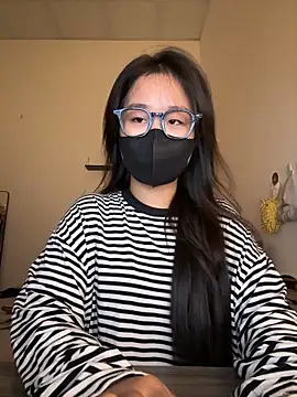 Snapshot of Jenni_nana chatting on October 6, 2025, 5:41 am Jenni nana online show from October 6, 2025, 5:41 am