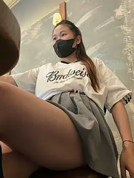 Tina 995 online show from October 27, 2025, 5:08 am