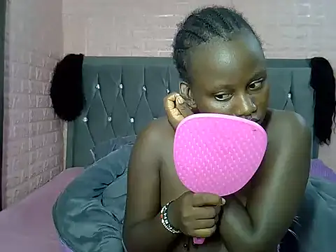 sexybree  online show from June 1, 2026, 8:41 pm
