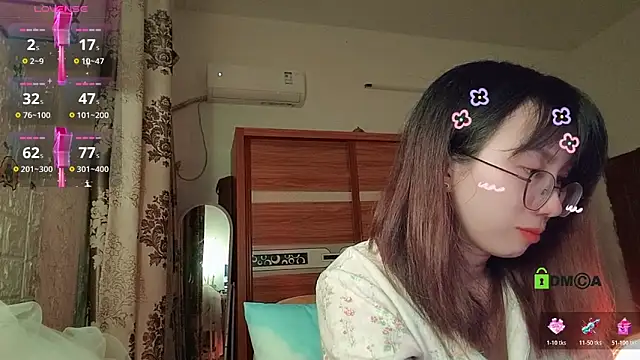 Lili 666 online show from December 19, 2025, 4:42 pm