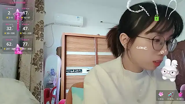 Lili 666 online show from November 26, 2025, 6:13 am