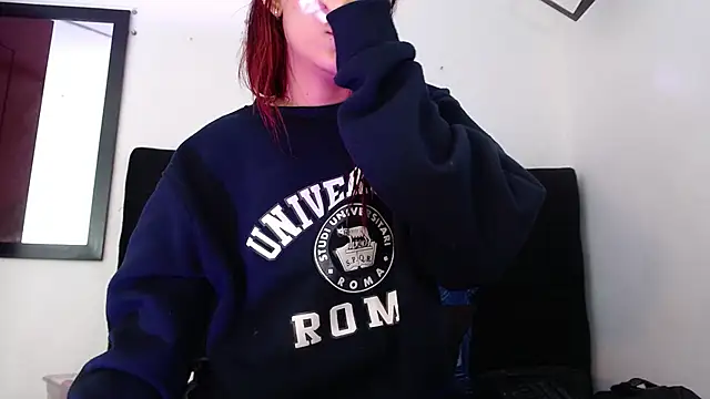 srta luciana online show from March 11, 2026, 12:10 pm