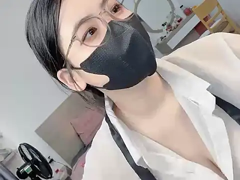 Snapshot of Na_baby chatting on April 15, 2026, 6:23 pm Na baby online show from April 15, 2026, 6:23 pm