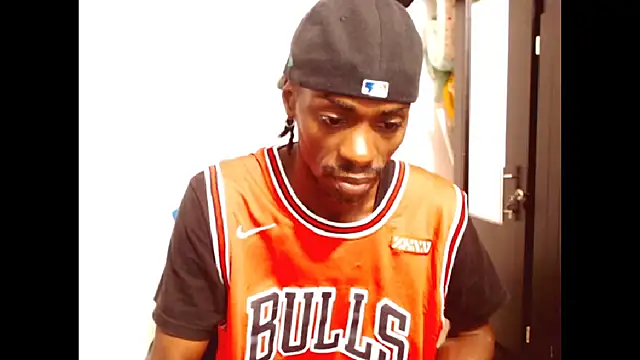 phillip-hot online show from October 6, 2025, 1:45 pm