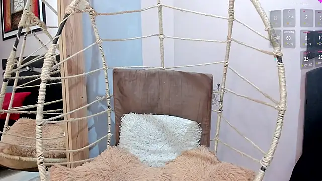 Miranda doll  online show from February 21, 2026, 12:29 pm