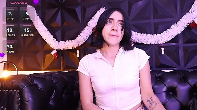 KasiaNoir  online show from December 15, 2025, 12:11 pm