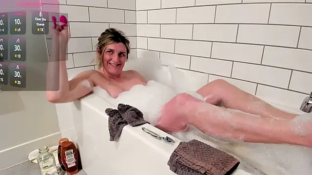 ImLeanneLawson online show from February 17, 2025, 5:14 am