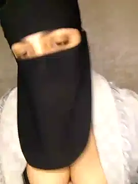 Snapshot of Narimane_maroc chatting on January 15, 2025, 1:34 am Narimane maroc online show from January 15, 2025, 1:34 am