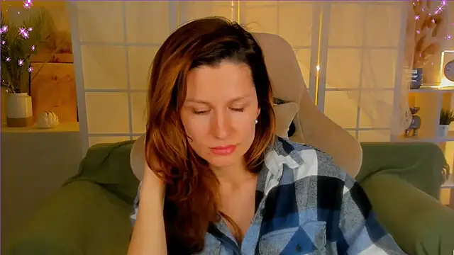 April o Nill online show from December 27, 2024, 11:17 am