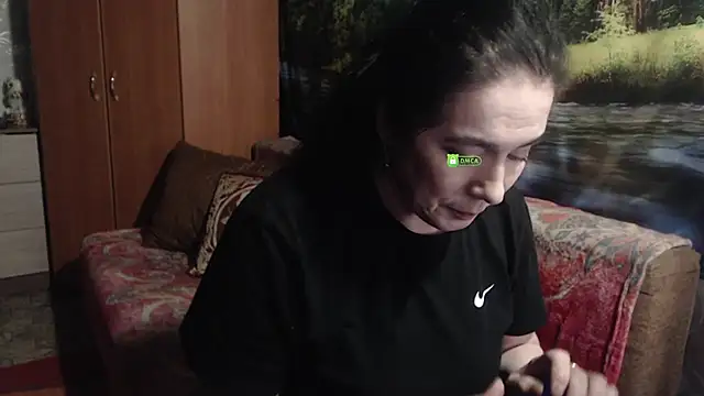 Snapshot of RositaSky chatting on March 23, 2025, 8:15 am RositaSky online show from March 23, 2025, 8:15 am