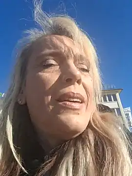 Fantasie-Hot-Sarah online show from March 17, 2025, 7:57 am