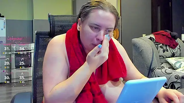 1lindsey1 online show from November 13, 2025, 10:19 am