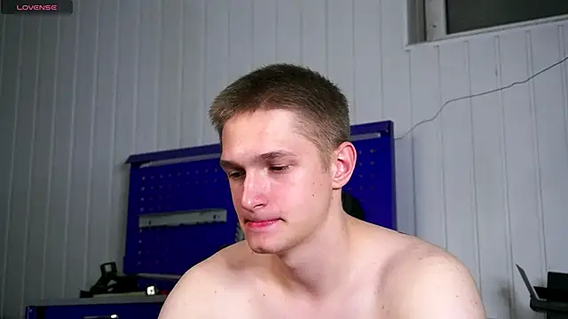 dustyn fox online show from November 13, 2025, 3:49 pm