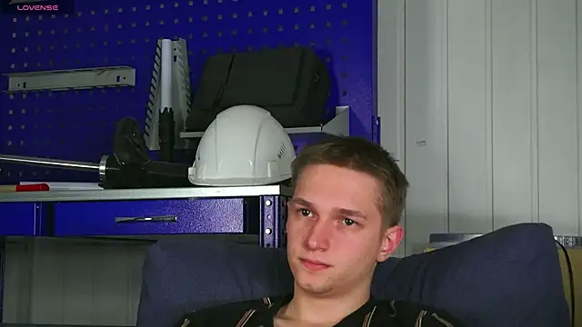 dustyn fox online show from February 11, 2026, 3:56 pm