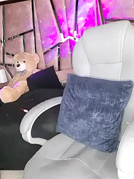 arisantana online show from March 23, 2025, 6:05 am