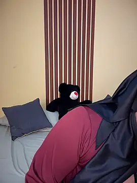 Snapshot of _Shara_Handal_ chatting on March 1, 2026, 10:26 am Shara Handal online show from March 1, 2026, 10:26 am