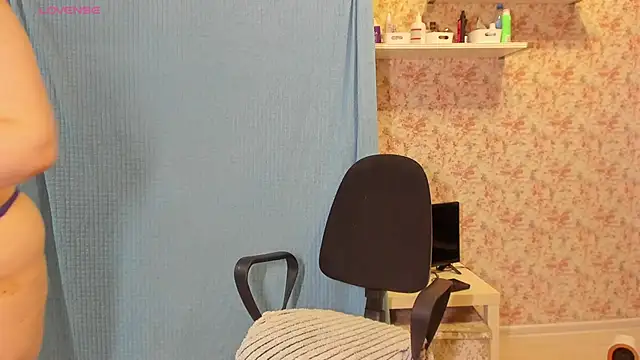 GeorginiaGrimes online show from September 24, 2025, 9:05 am